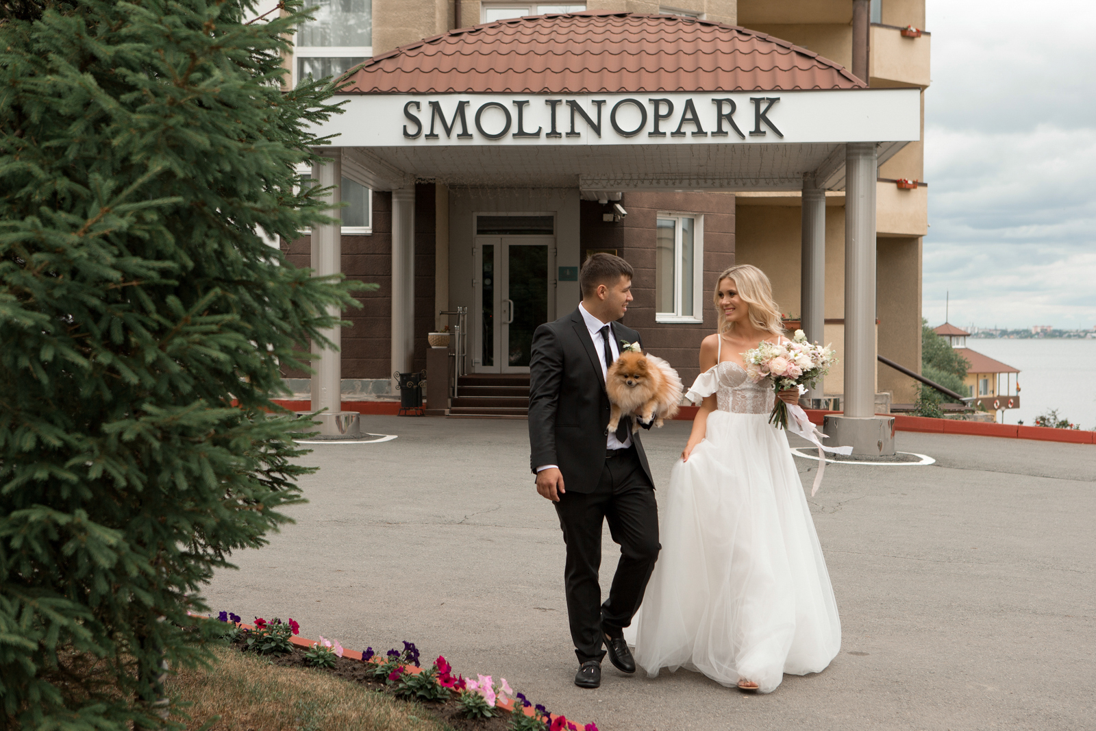 Шатры в парке Гагарина для вашей свадьбы
